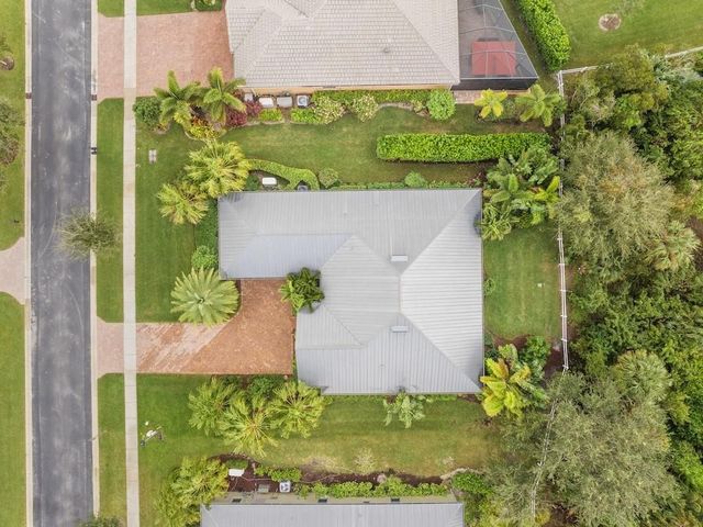 2582 Saint Lucia Circle, Vero Beach, FL 32967