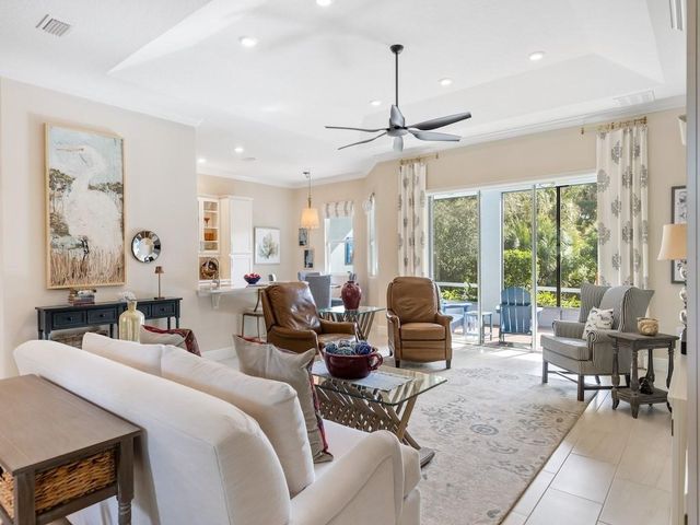 2582 Saint Lucia Circle, Vero Beach, FL 32967