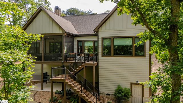 10 Laurel Cove Lane, Travelers Rest, SC 29690