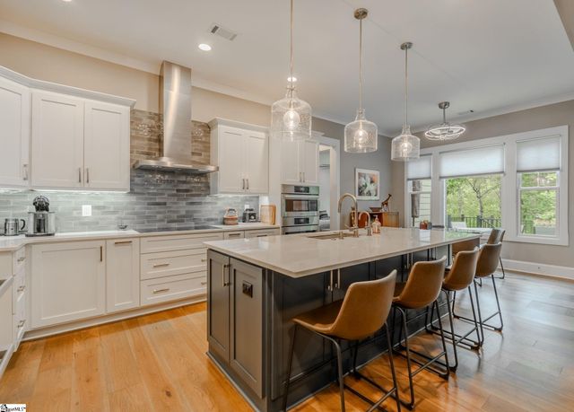 10 Laurel Cove Lane, Travelers Rest, SC 29690