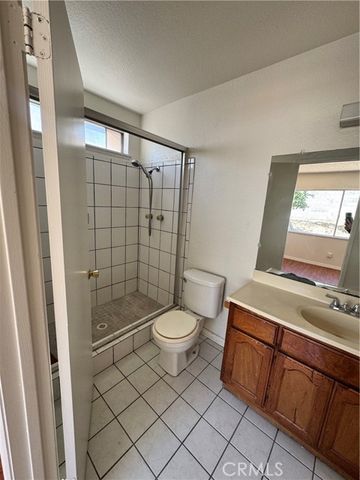 255 S Golden Avenue, San Bernardino, CA 92408