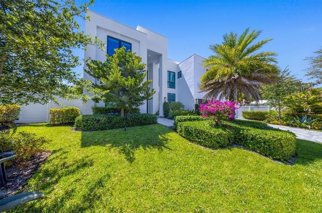 2001 Marietta Drive, Fort Lauderdale, FL 33316