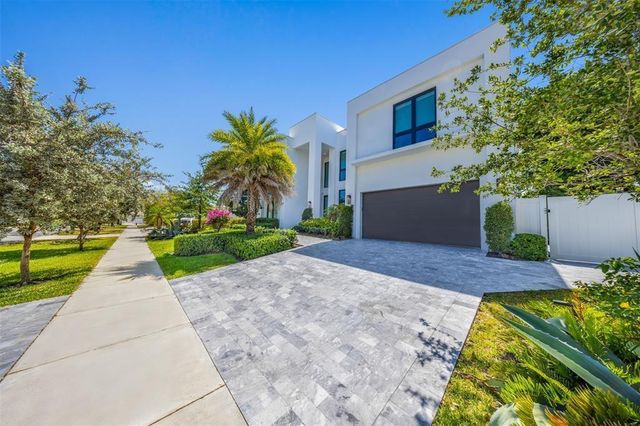 2001 Marietta Drive, Fort Lauderdale, FL 33316