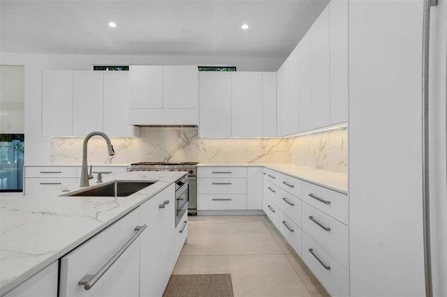 2001 Marietta Drive, Fort Lauderdale, FL 33316