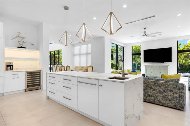 2001 Marietta Drive, Fort Lauderdale, FL 33316
