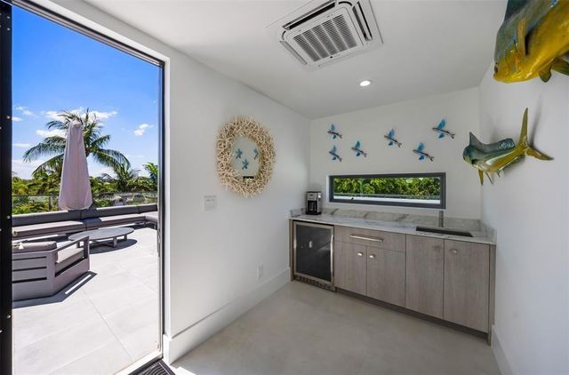 2001 Marietta Drive, Fort Lauderdale, FL 33316