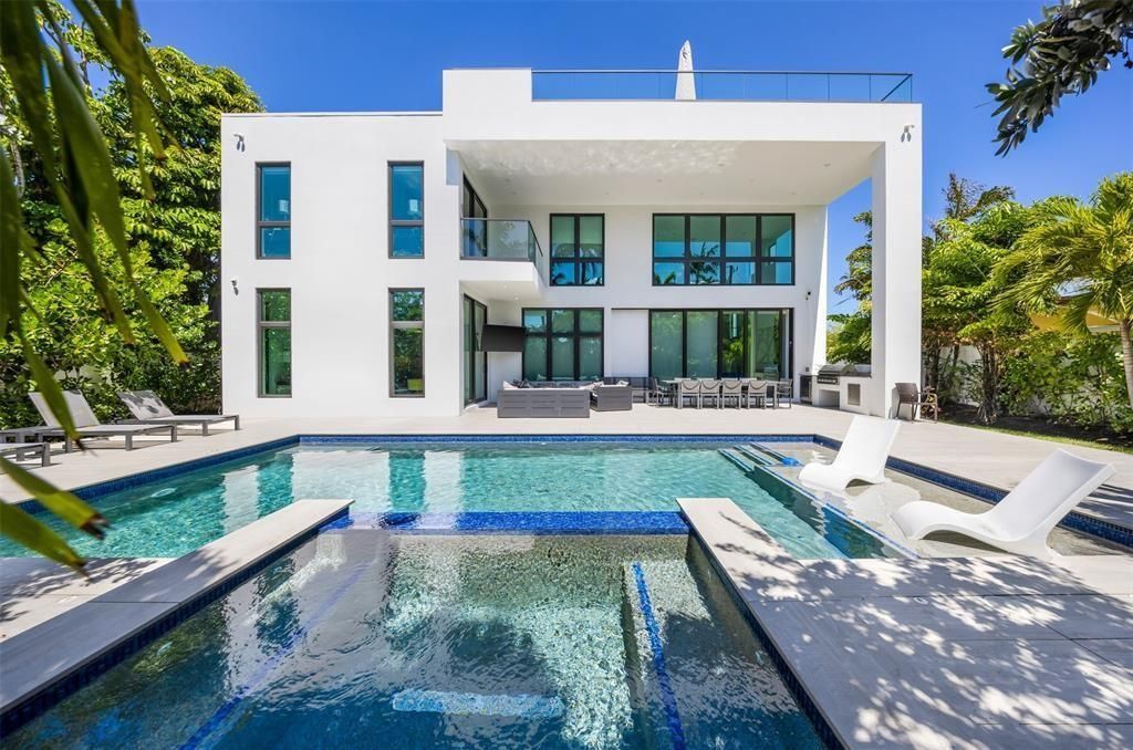 2001 Marietta Drive, Fort Lauderdale, FL 33316
