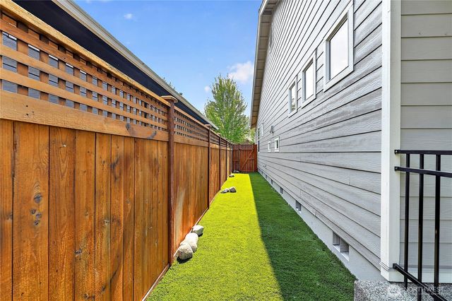 18725 145th Street E, Bonney Lake, WA 98391