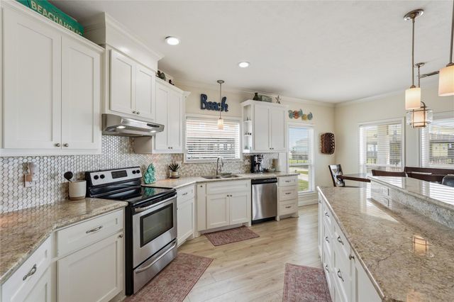 2493 Howell, Crystal Beach, TX 77650