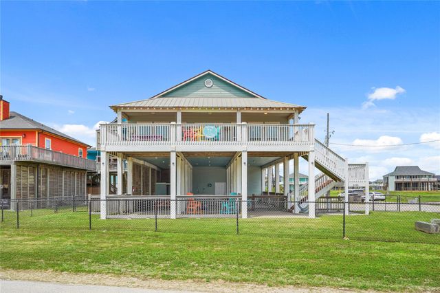 2493 Howell, Crystal Beach, TX 77650