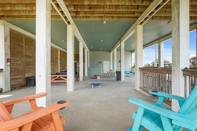 2493 Howell, Crystal Beach, TX 77650