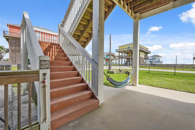 2493 Howell, Crystal Beach, TX 77650