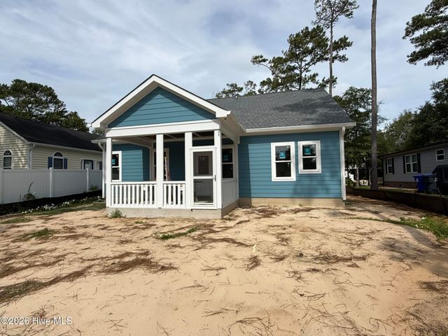 254 NE 66th Street, Oak Island, NC 28465