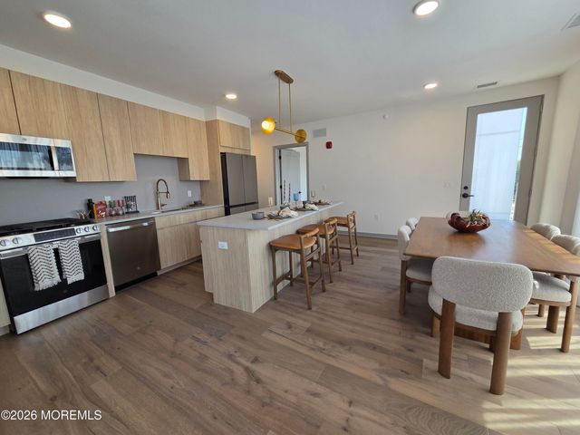 665 2nd Avenue 308, Long Branch, NJ 07740
