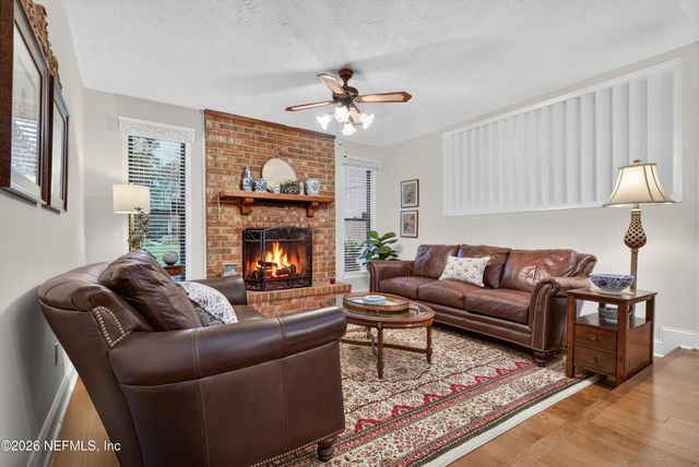 1555 SURREY GLEN Cove, Middleburg, FL 32068