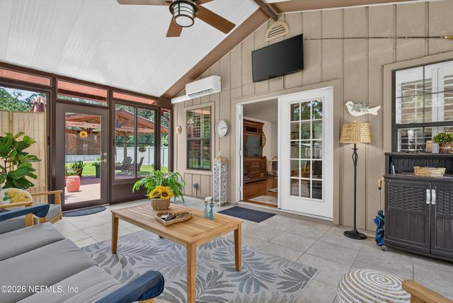 1555 SURREY GLEN Cove, Middleburg, FL 32068