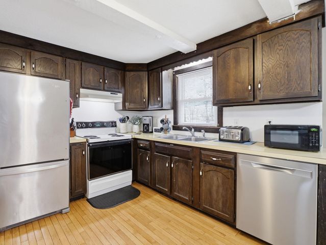 7 Nevens Street, Hudson, NH 03051