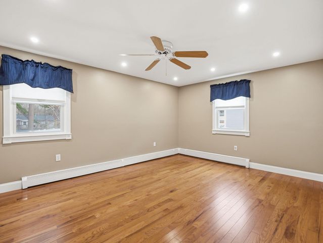 7 Nevens Street, Hudson, NH 03051