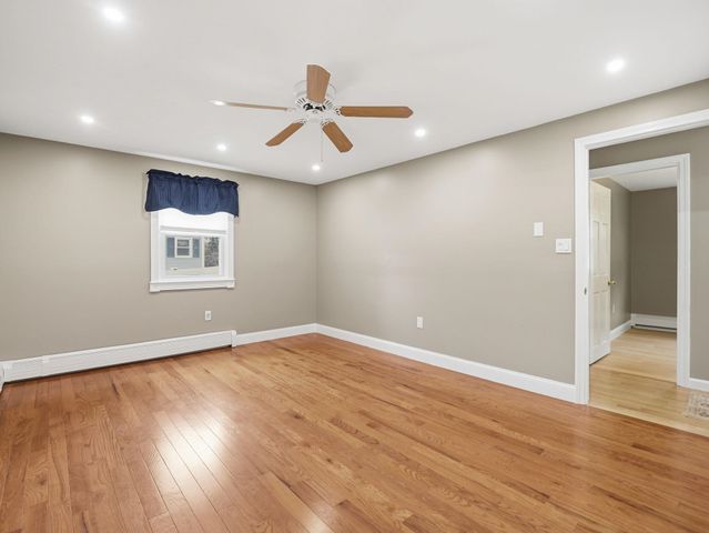 7 Nevens Street, Hudson, NH 03051