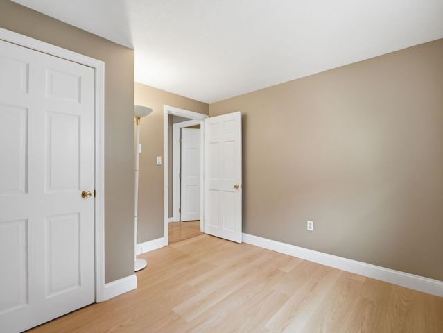 7 Nevens Street, Hudson, NH 03051