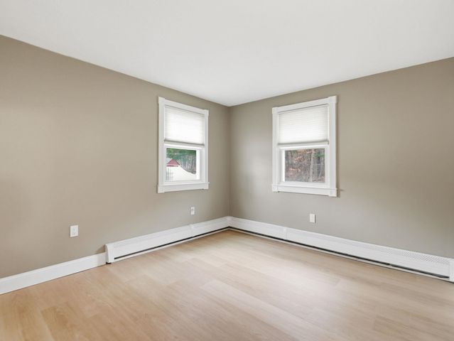 7 Nevens Street, Hudson, NH 03051