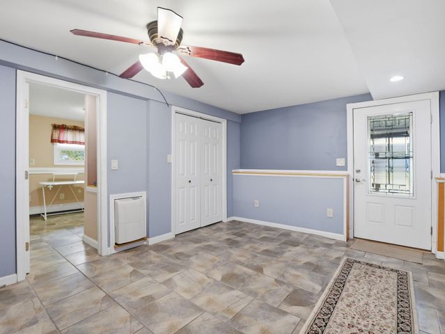 7 Nevens Street, Hudson, NH 03051