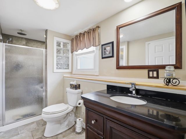 7 Nevens Street, Hudson, NH 03051