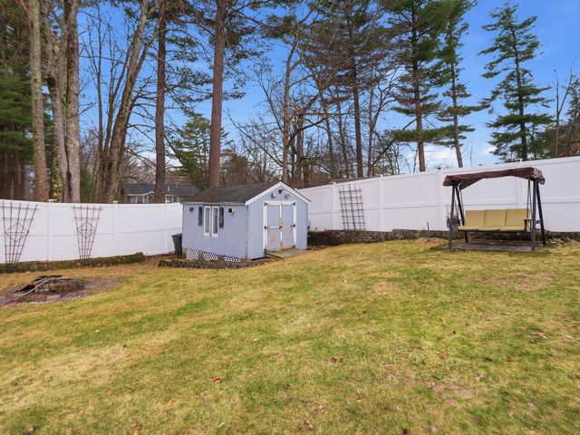 7 Nevens Street, Hudson, NH 03051
