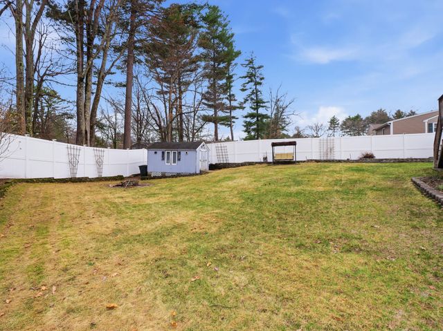 7 Nevens Street, Hudson, NH 03051