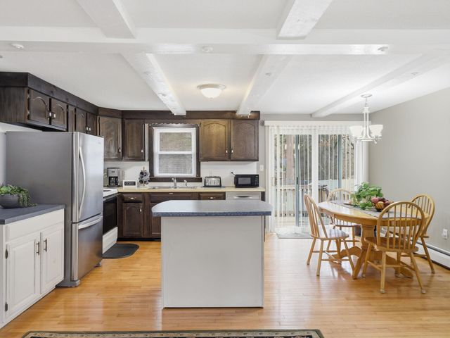 7 Nevens Street, Hudson, NH 03051
