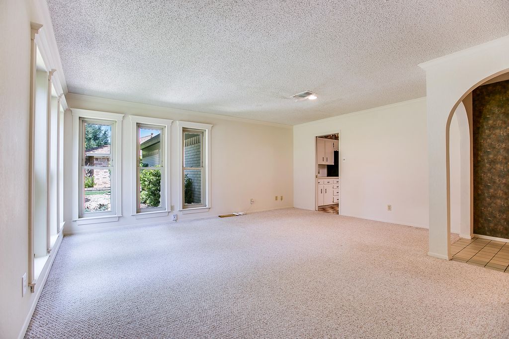 Image 22 of property listing at 2906 Briargrove Lane, San Angelo, TX 76904