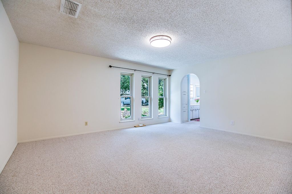 Image 24 of property listing at 2906 Briargrove Lane, San Angelo, TX 76904