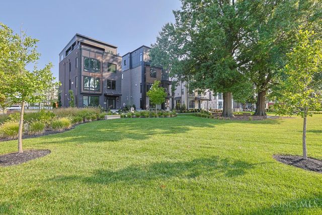 2916 Robertson Avenue, Cincinnati, OH 45209
