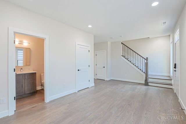 2916 Robertson Avenue, Cincinnati, OH 45209