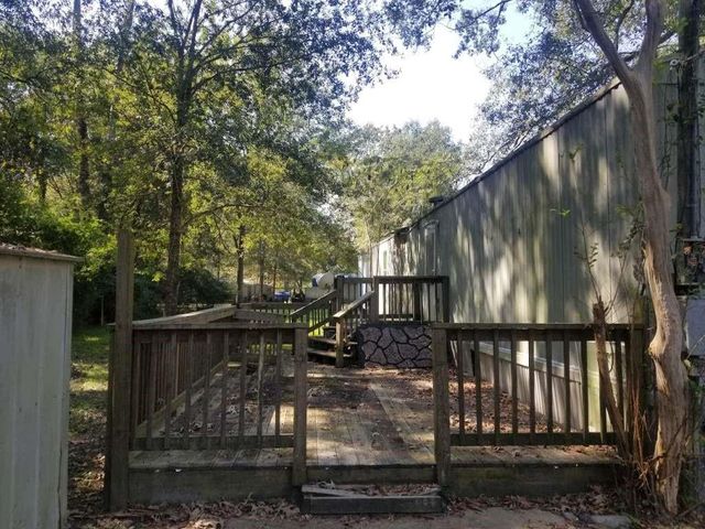 116 Trailwood Drive, Onalaska, TX 77360