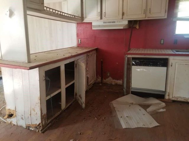 116 Trailwood Drive, Onalaska, TX 77360