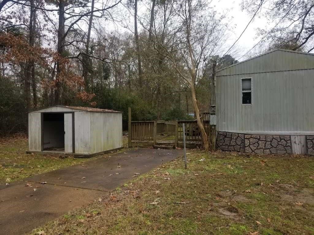 116 Trailwood Drive, Onalaska, TX 77360