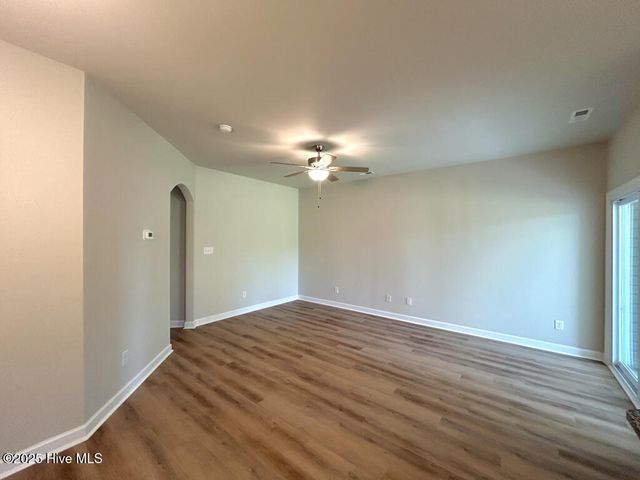 109 Crab Claw Spit Lane, Jacksonville, NC 28546