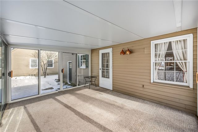 513 Dougherty Ave, Sharon, PA 16146