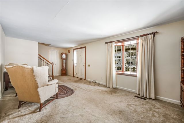 513 Dougherty Ave, Sharon, PA 16146