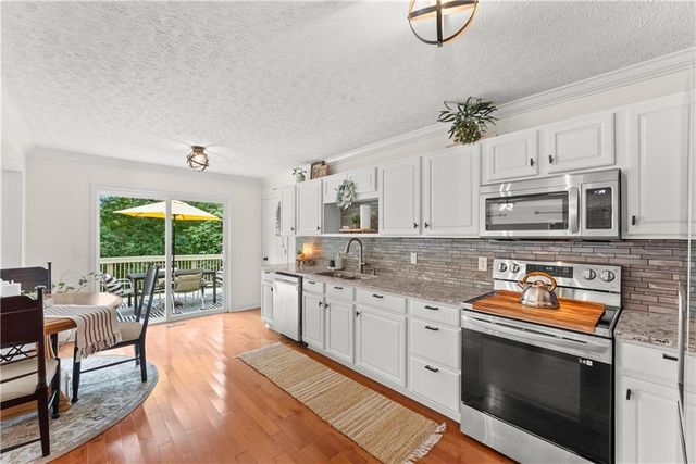 3448 Point View Circle, Gainesville, GA 30506