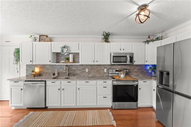 3448 Point View Circle, Gainesville, GA 30506