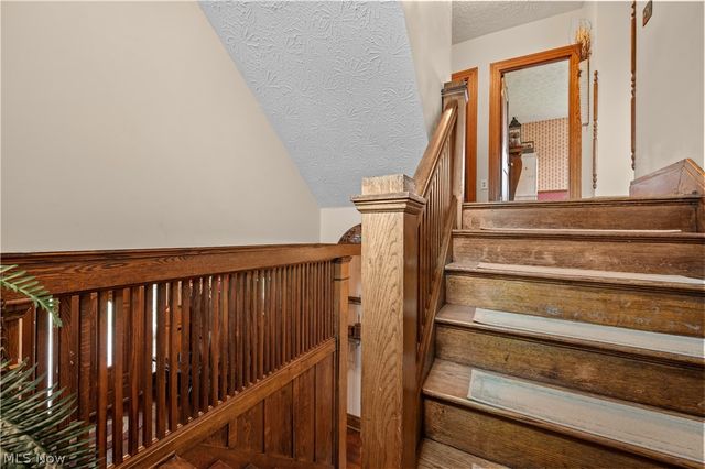 1811 Washington Boulevard, Belpre, OH 45714
