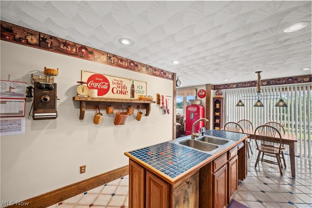 1811 Washington Boulevard, Belpre, OH 45714