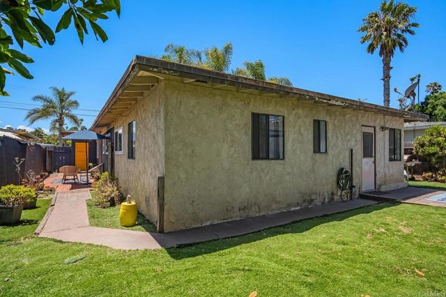 240 242 25th Street Street, Del Mar, CA 92014