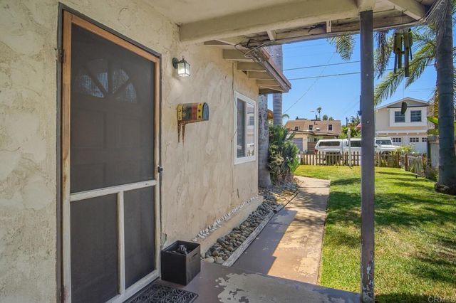 240 242 25th Street Street, Del Mar, CA 92014