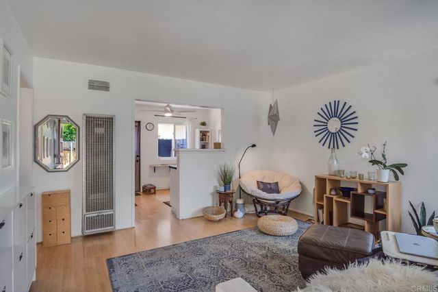 240 242 25th Street Street, Del Mar, CA 92014