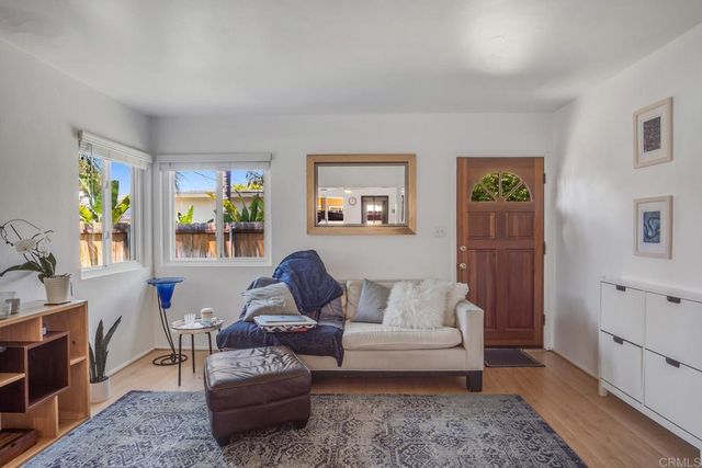 240 242 25th Street Street, Del Mar, CA 92014