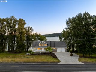 2825 Dike Rd, Woodland, WA 98674