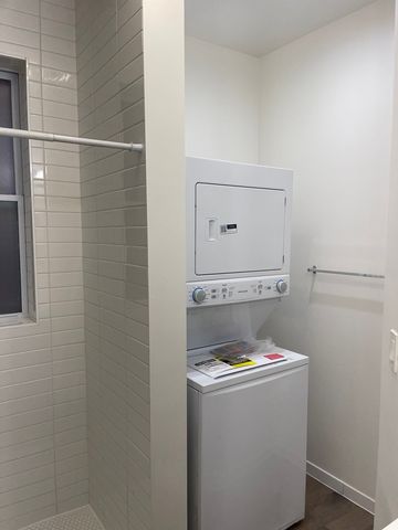 3707 W Augusta Boulevard 1R, Chicago, IL 60651